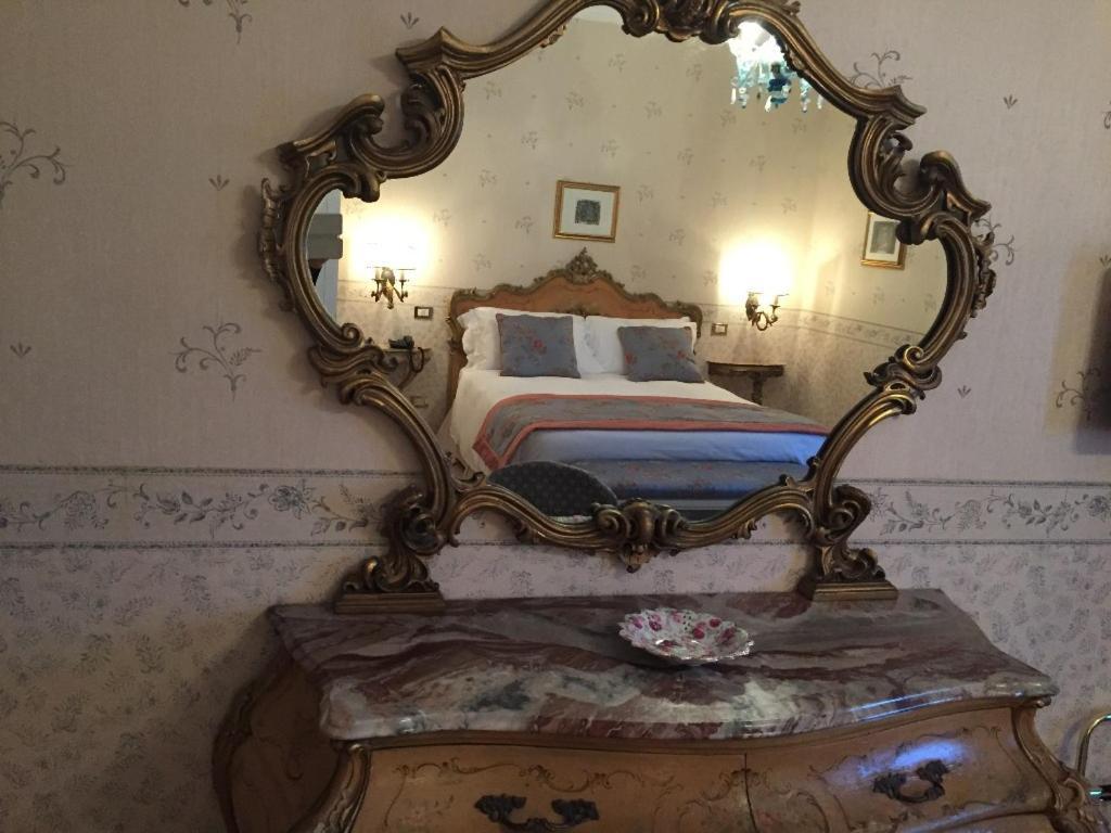 Castello Di Spessa - Residenze D'Epoca Hotel Capriva del Friuli Luaran gambar