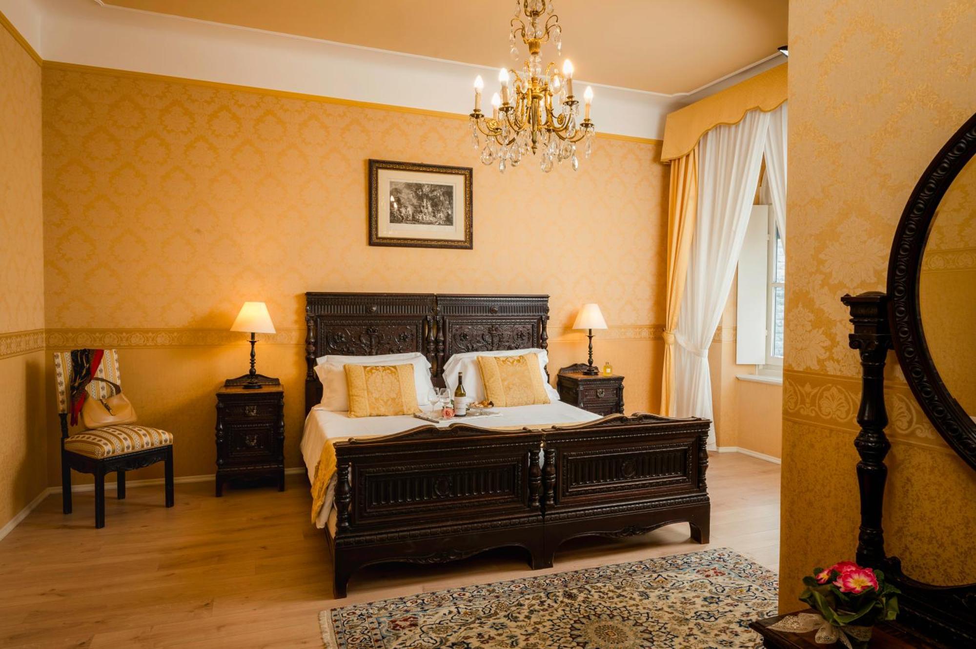 Castello Di Spessa - Residenze D'Epoca Hotel Capriva del Friuli Luaran gambar