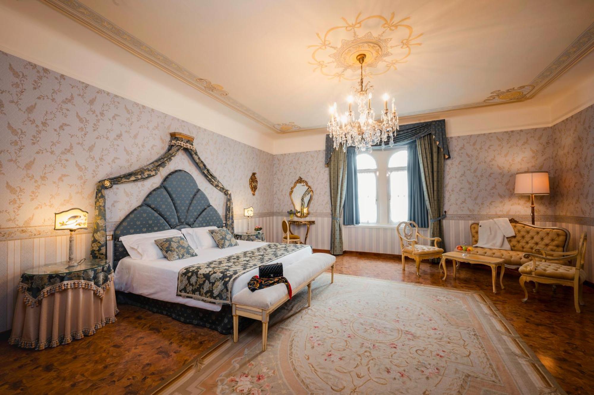 Castello Di Spessa - Residenze D'Epoca Hotel Capriva del Friuli Luaran gambar