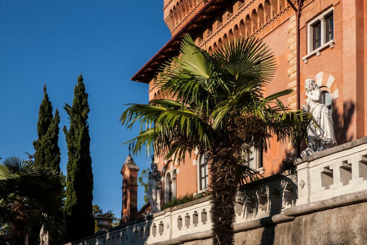 Castello Di Spessa - Residenze D'Epoca Hotel Capriva del Friuli Luaran gambar