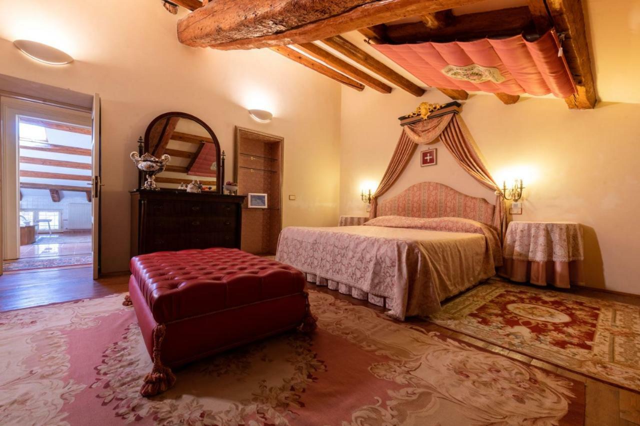 Castello Di Spessa - Residenze D'Epoca Hotel Capriva del Friuli Luaran gambar